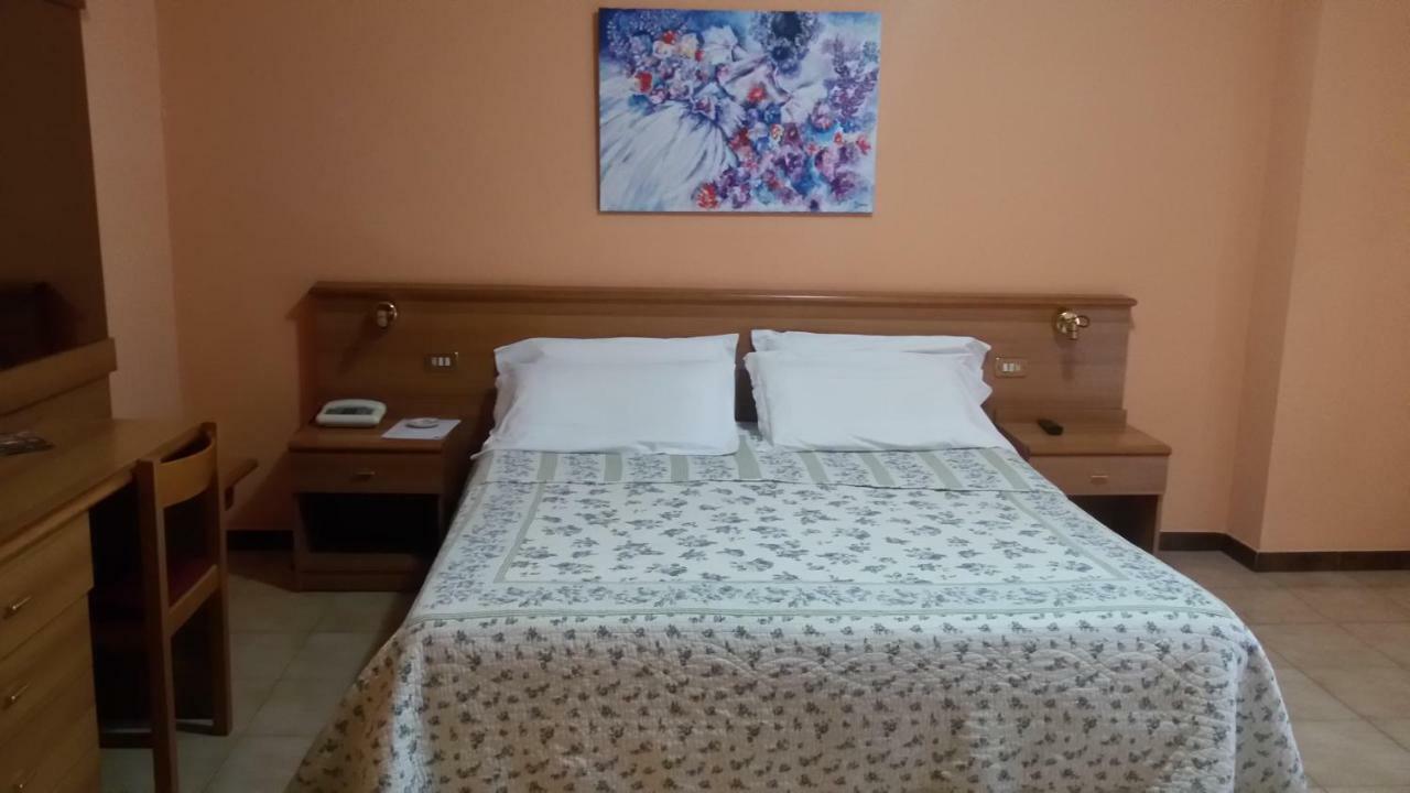 Hotel Salus 살리체테르메 외부 사진