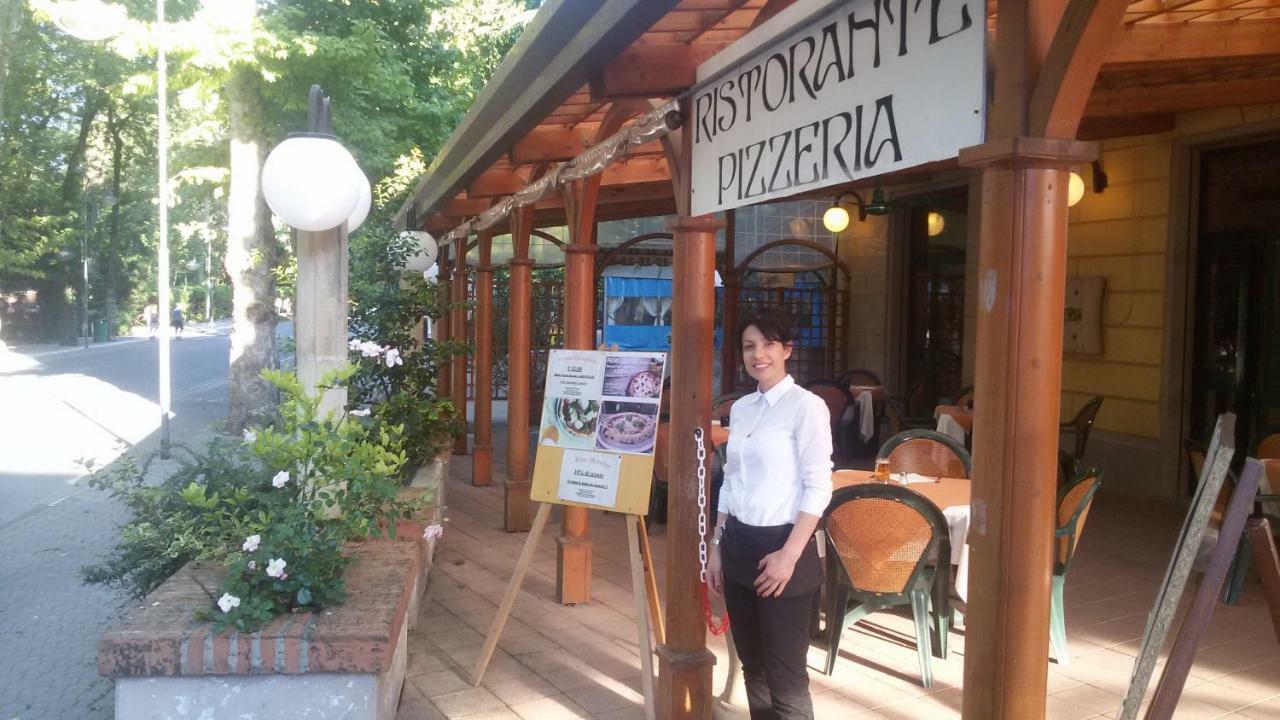 Hotel Salus 살리체테르메 외부 사진